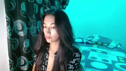 shantal_101 online show from December 2, 3:49 am