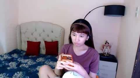 SHANTA FOX  s online show from June 8, 1:28 am