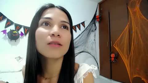 Snapshot of shantalkimberly chatting on October 21, 4:54 pm maria online show from October 21, 4:54 pm