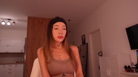 Snapshot of sharlin_13 chatting on September 19, 10:30 am Sharlin  online show from September 19, 10:30 am