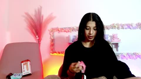 sharlotaustral18_ online show from February 20, 3:39 am