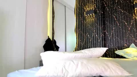 SHARON TAYLOR online show from November 27, 1:02 am