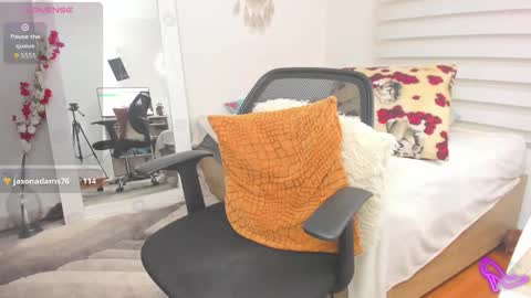 Sharon online show from November 15, 3:02 pm