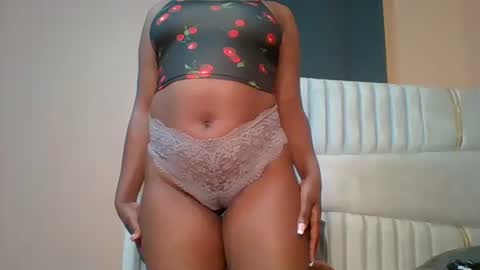 Snapshot of shay_diva chatting on September 29, 4:06 pm Shay diva online show from September 29, 4:06 pm