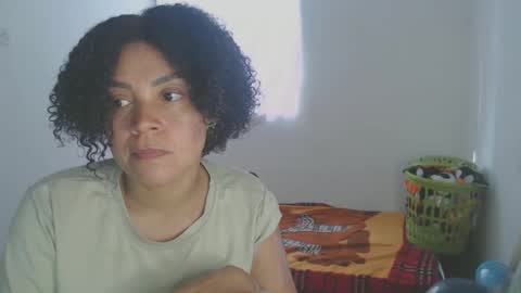 Shayna online show from December 22, 9:43 pm