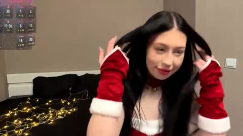 Dana online show from December 3, 8:26 am