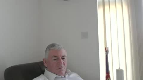 she52 online show from April 7, 12:40 pm