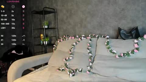 Amely online show from November 14, 9:55 am