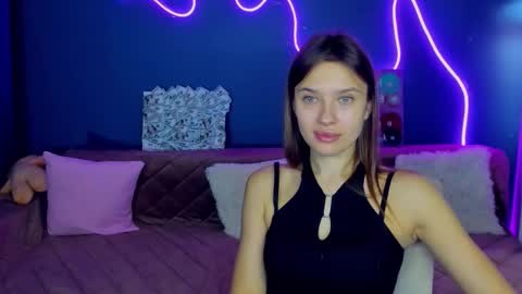 Alexis online show from December 22, 5:58 am