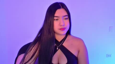 Snapshot of shelly_rohades chatting on October 18, 1:32 am online show from October 18, 1:32 am