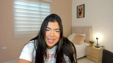 shelsy online show from February 19, 12:37 pm