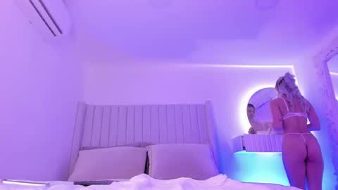 shelynna_azzul online show from March 10, 8:56 pm