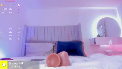 shelynna_azzul online show from September 12, 8:44 pm