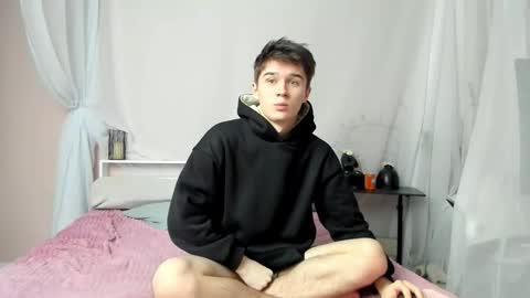 Max online show from January 11, 10:21 am