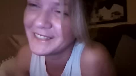 sheseemsinnocent online show from November 22, 5:17 am