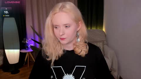 Hello guys my name is Aemilia online show from February 5, 12:06 pm