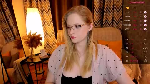 Hello guys my name is Aemilia online show from October 13, 8:05 am