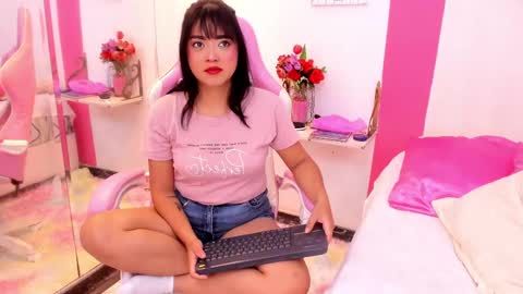 Alli  online show from January 3, 7:18 pm