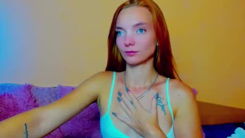 Snapshot of shinelikea_diamond chatting on October 2, 8:51 pm Alexis online show from October 2, 8:51 pm