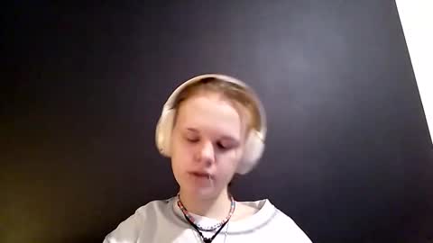 Emma online show from February 4, 8:51 am