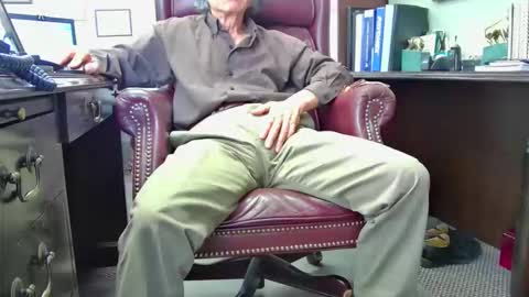 nikolas send dm for an appointment online show from March 2, 5:52 pm