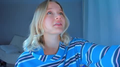 jennywoody online show from October 2, 4:17 pm