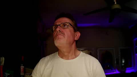 shrewtamer online show from October 7, 1:56 am