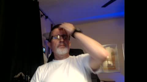 shrewtamer online show from February 18, 1:43 am