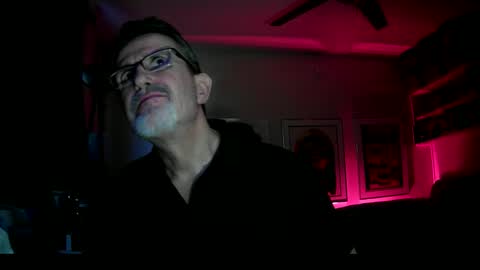 shrewtamer online show from March 8, 4:39 pm