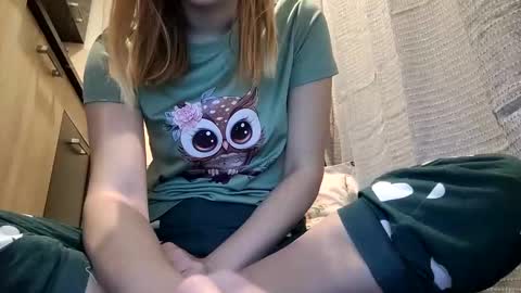 shy_model19 online show from December 23, 2:24 am