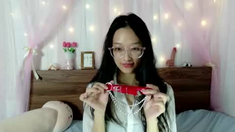 shy_pink_doll online show from July 24, 3:42 pm