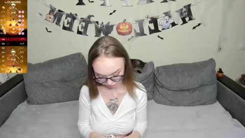 Melissa online show from October 29, 10:10 pm