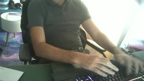 shyfrenchcock online show from June 18, 12:21 pm