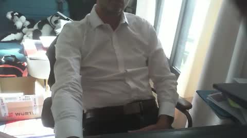 Snapshot of shyfrenchcock chatting on October 9, 9:37 am shyfrenchcock online show from October 9, 9:37 am