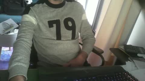 Snapshot of shyfrenchcock chatting on February 8, 3:42 pm shyfrenchcock online show from February 8, 3:42 pm