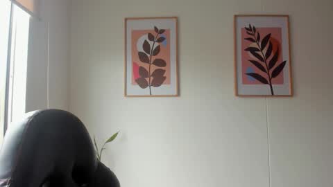 shylittlebunny online show from February 21, 2:53 pm