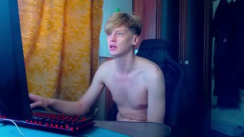 Tom and Betty online show from March 29, 4:58 am