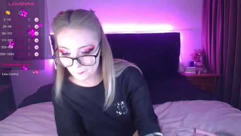 shysweetrish online show from February 8, 4:49 am