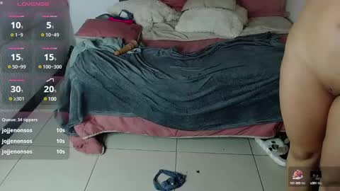 Snapshot of shyvibes_ chatting on March 9, 1:14 am CALL ME  CHARLOTTE online show from March 9, 1:14 am