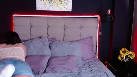 Snapshot of shyvibes_ chatting on February 15, 7:17 pm CALL ME  CHARLOTTE online show from February 15, 7:17 pm