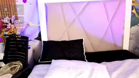 Sienna Desieree online show from March 14, 1:48 pm