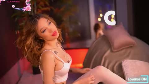 Sienna online show from November 4, 6:42 pm