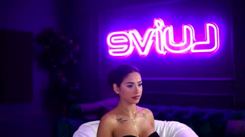 Sienna online show from October 29, 11:23 am