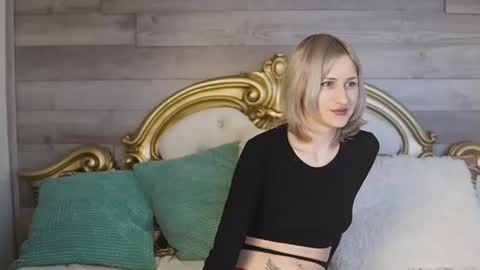 Snapshot of siennashapiro chatting on December 29, 4:30 pm SiennaShapiro online show from December 29, 4:30 pm