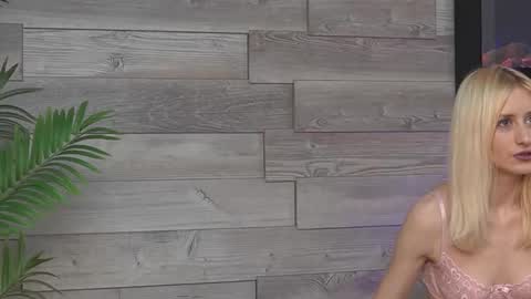 SiennaShapiro online show from February 12, 6:44 pm