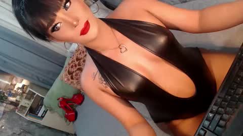 Sierrafina online show from April 7, 5:42 am