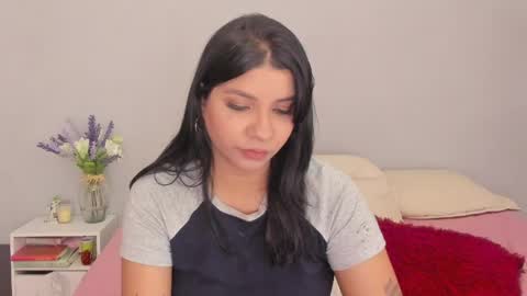 siirena online show from May 26, 6:47 pm