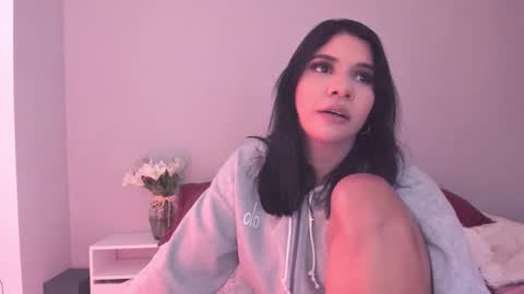 siirena online show from December 18, 8:59 pm