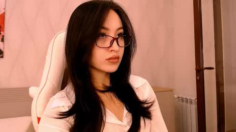 silk_ann online show from November 13, 6:16 am