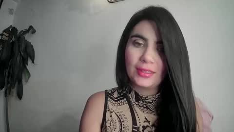 Snapshot of silviecollins chatting on February 17, 1:58 am Silvie online show from February 17, 1:58 am